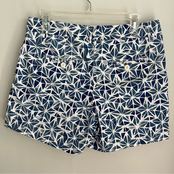 Crown & Ivy Shibori “Caroline” Shorts - Size 8 - Picture 4 of 6